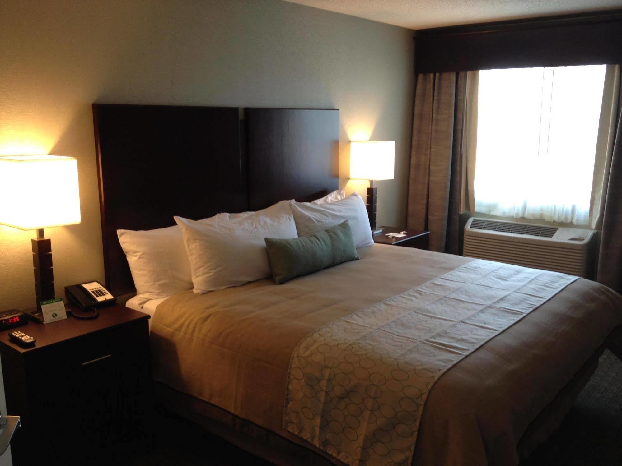 Grandstay Hotel & Suites - Glenwood Ngoại thất bức ảnh